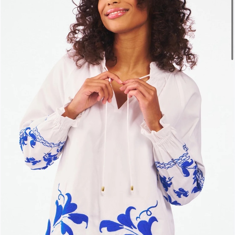 Roller Rabbit Embroidered Cotton White Blue Peasant Blouse Top Size Medium